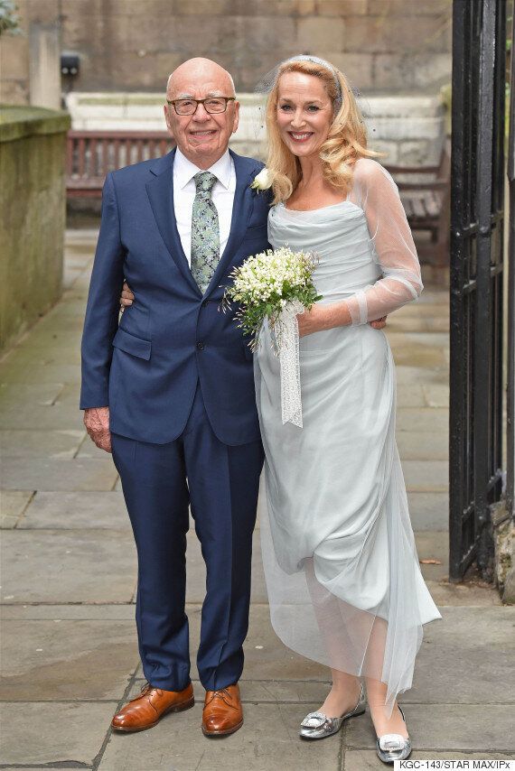 Jerry Hall Married Rupert Murdoch In Vivienne Westwood Wedding Dress ...