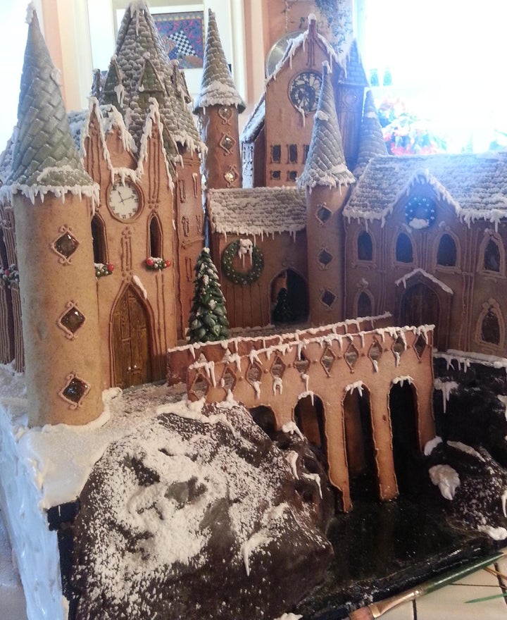 Gingerbread harry best sale potter castle