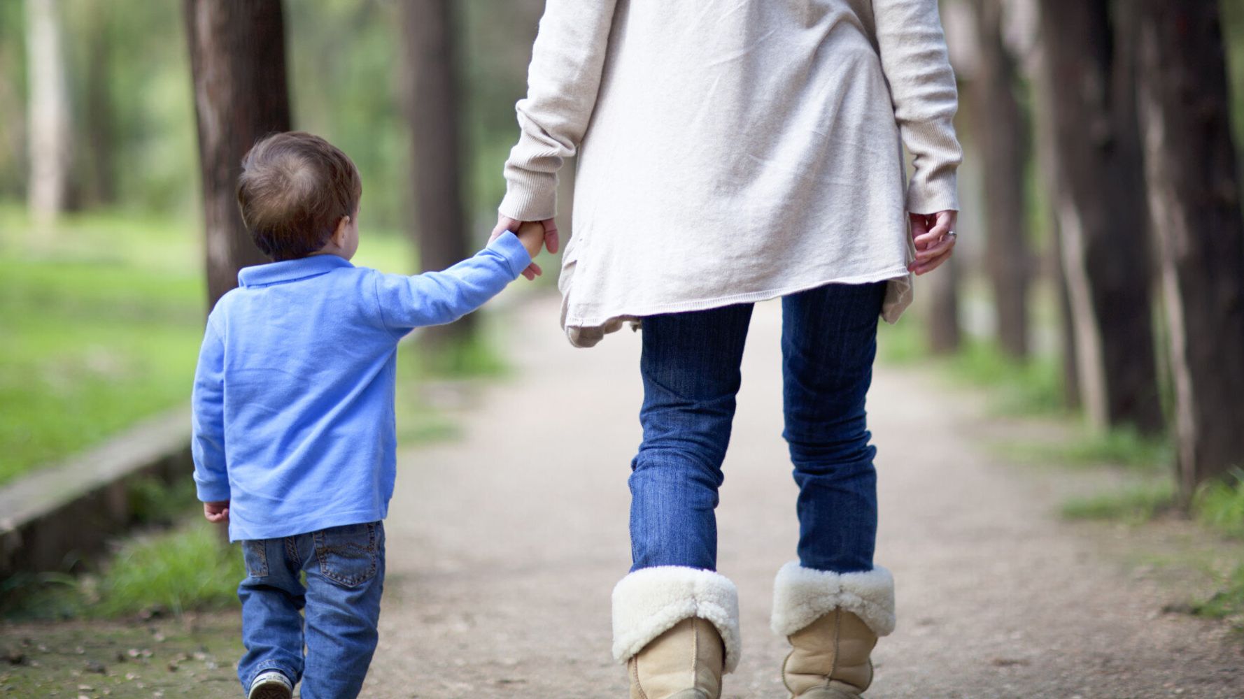 Mindful Walking With Your Toddler | HuffPost UK Parents