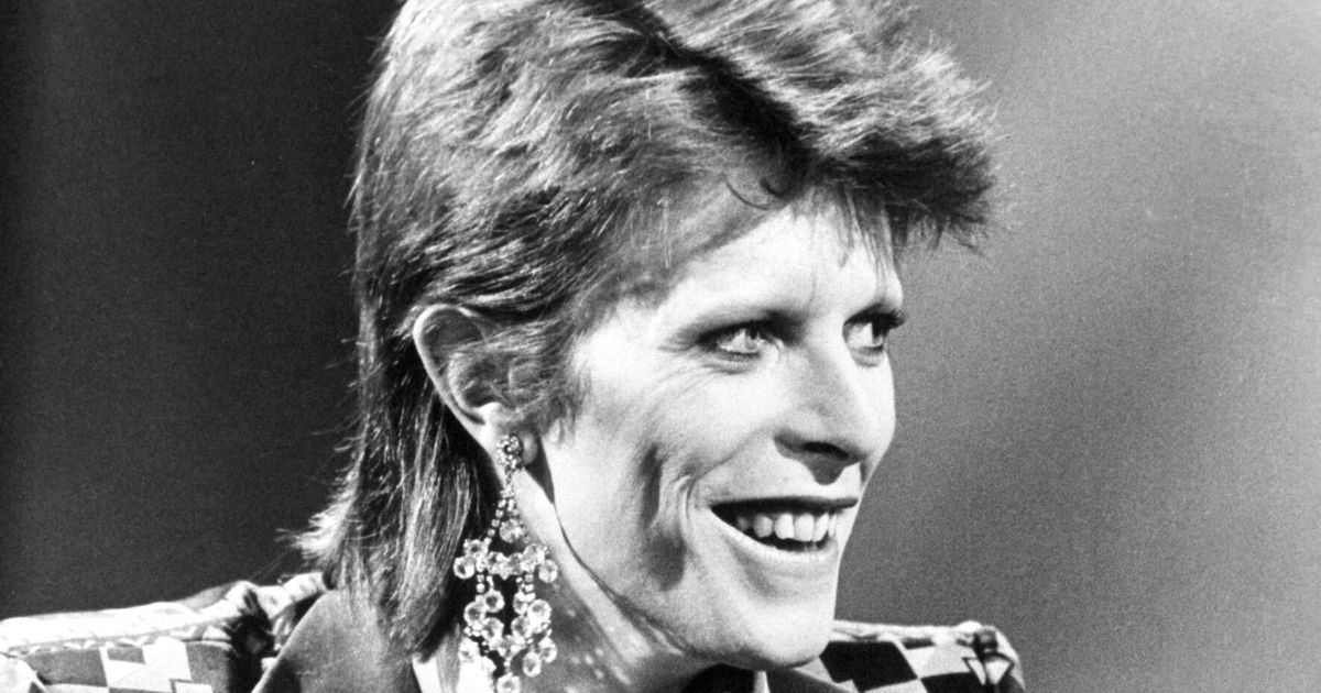 David Bowie Dead: Stars Pay Tribute To 'Ziggy Stardust' Singer, After ...