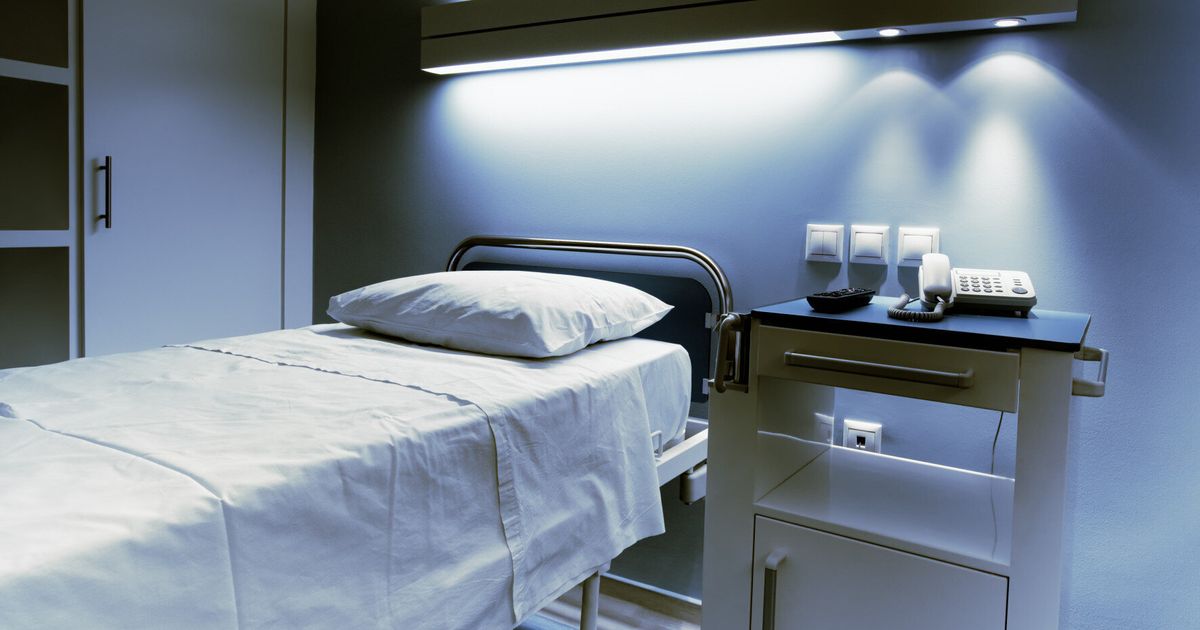 what-s-it-like-to-be-admitted-to-a-psychiatric-ward-huffpost-uk-students