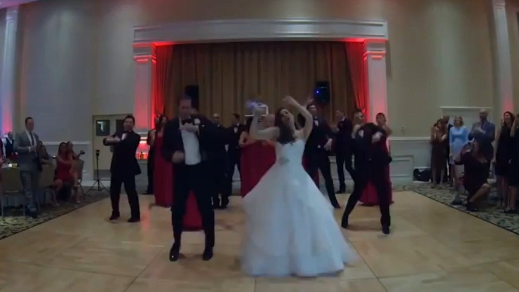Couple's First Wedding Dance To Bruno Mars' Uptown Funk Makes Us Want