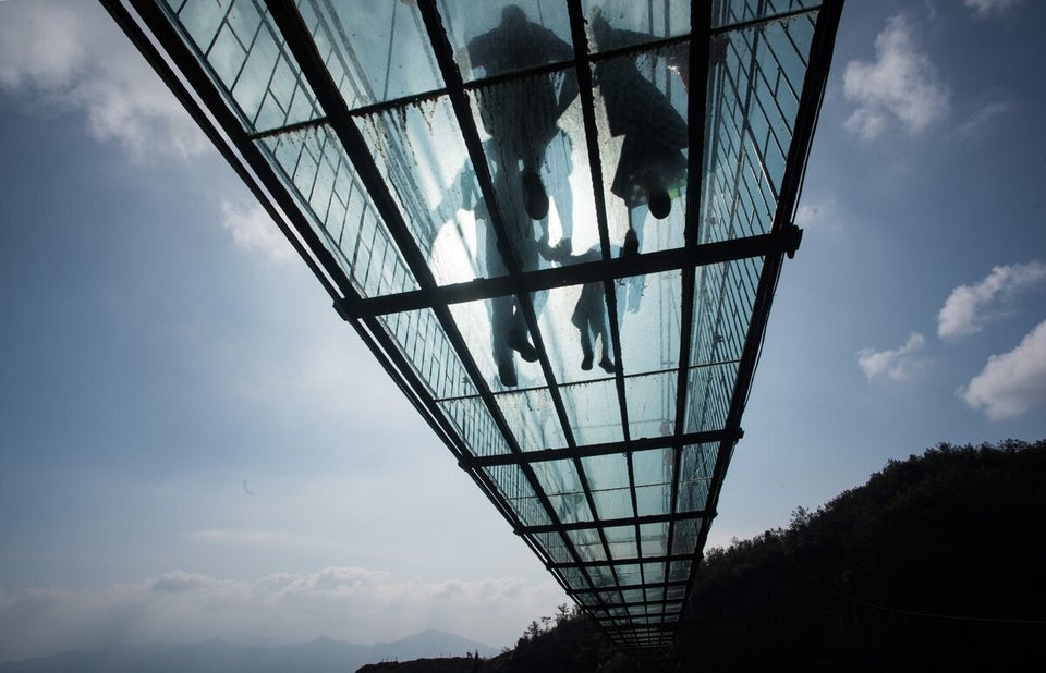 CHINA-TOURISM-BRIDGE