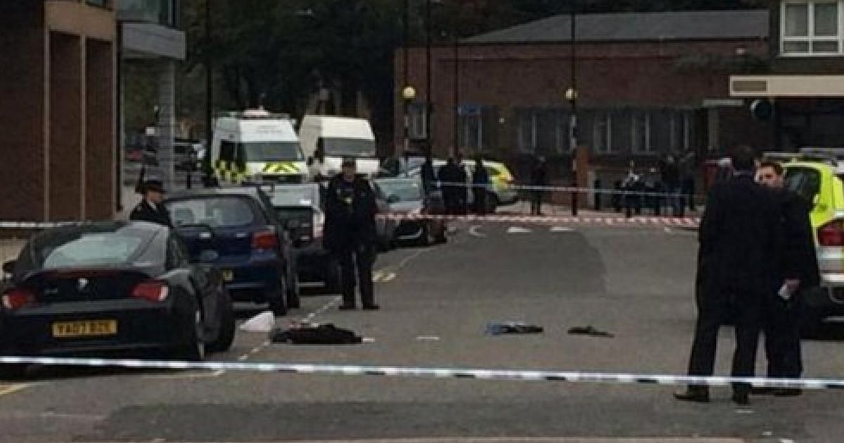 Hackney Shooting Police Officer Shot During Gang Operation On East