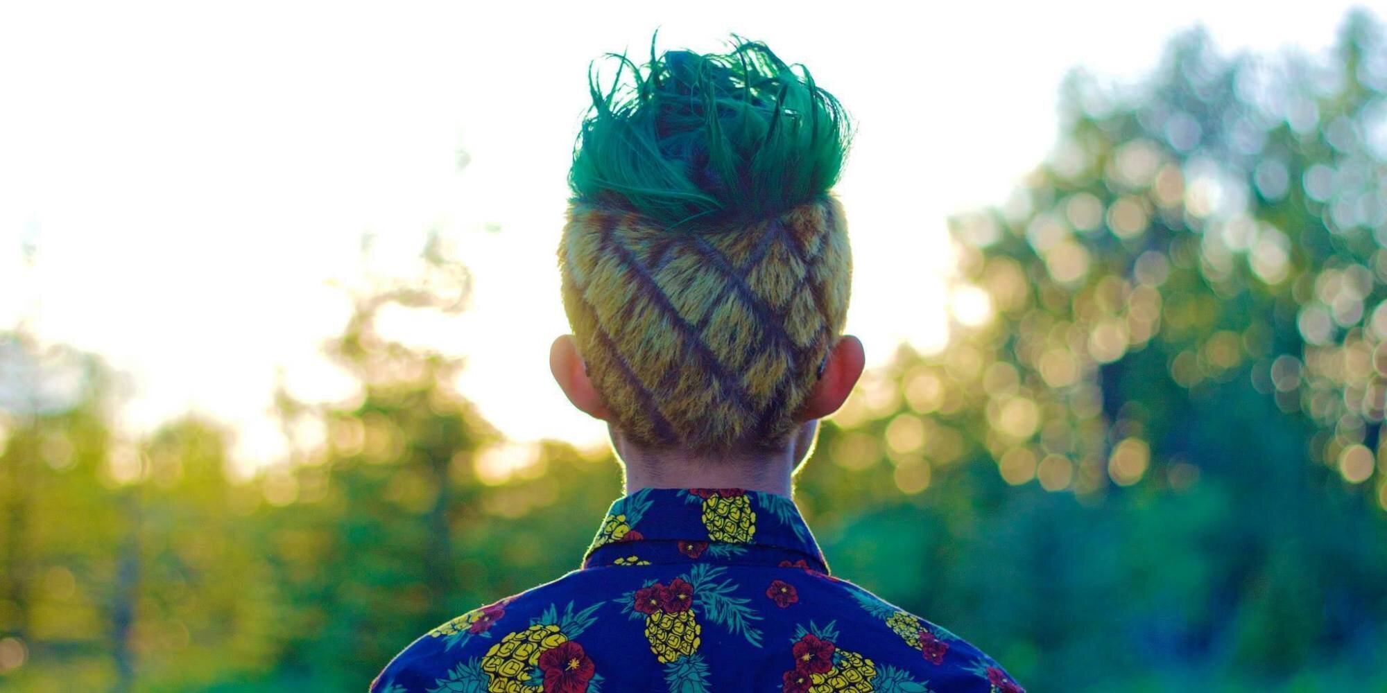 Pineapple hairstyle for summer 🍍 . . . . . . . . . . . .  #pineapplehairstyle #hairstyleideas #curlyhair #curlyhairstyles… | Instagram