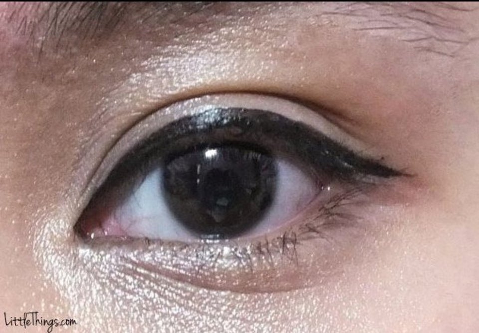 Dark Brown/Black Eyes