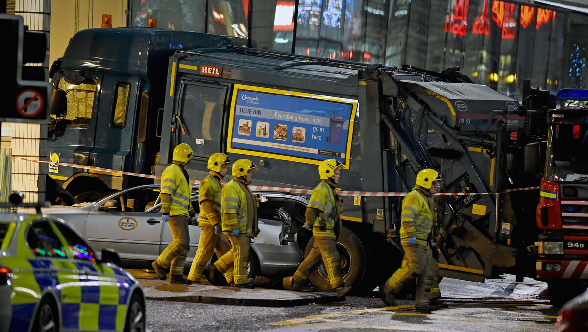 Bin Lorry Crashes Into Pedestrians In Glasgow's George Square, Six ...