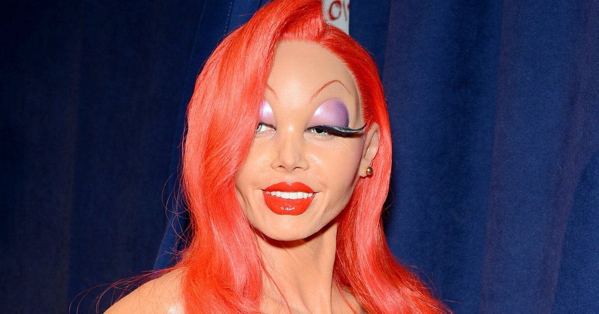 Heidi Klum Won Halloween With Incredible Jessica Rabbit Costume, While ...