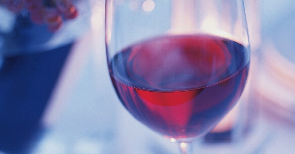 How To Lose Weight Red Wine And Berries Help To Burn Excess Fat, Say