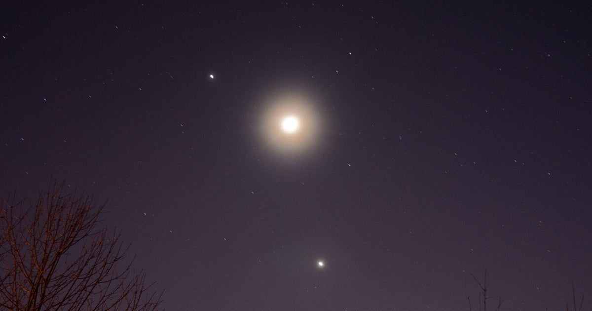 Venus And Jupiter Appear Fraction Of A Degree Apart In Night Sky On ...