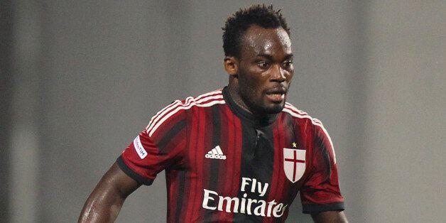 REGGIO NELL'EMILIA, ITALY - AUGUST 23: Michael Essien of AC Milan in action during the TIM Pre-season Tournament between US Sassuolo, FC Juventus and AC Milan at Mapei Stadium - Citta' del Tricolore on August 23, 2014 in Reggio nell'Emilia, Italy. (Photo by Paolo Bruno/Getty Images)