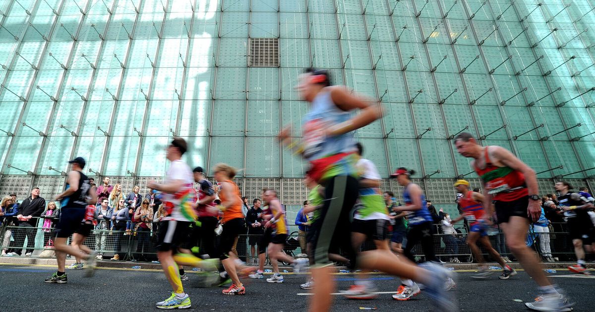 Why Walking the London Marathon is Miles Better Than Running It ...