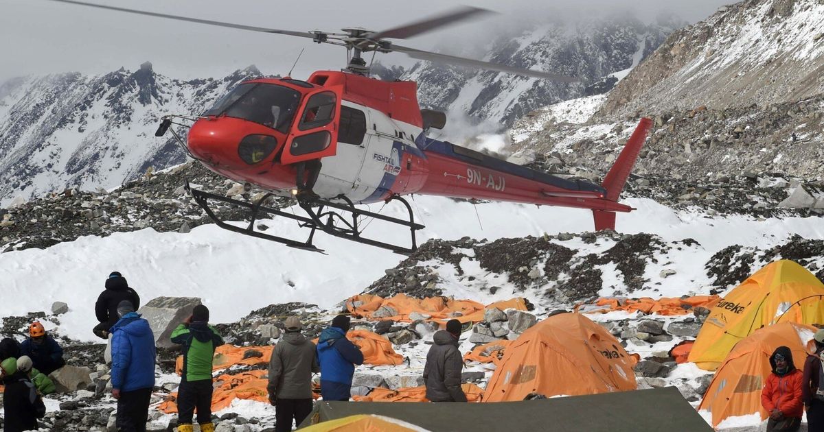 Nepal Earthquake Stranded Britons Face 'Race Against Time' For Rescue ...