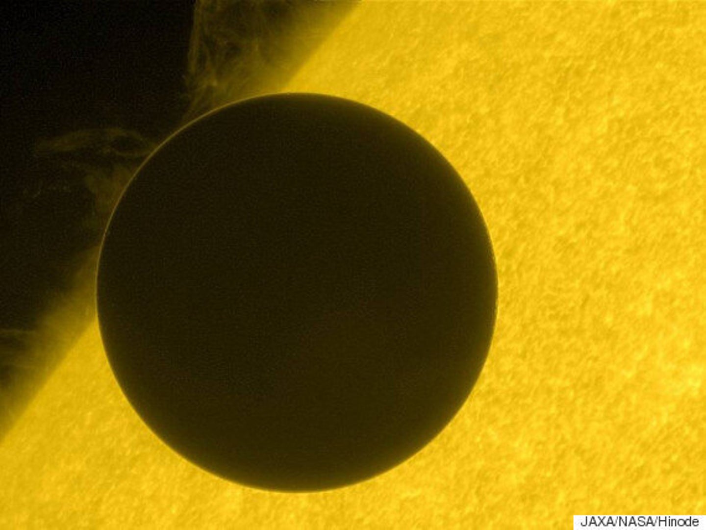 Stunning 'Once In A Lifetime' Picture Of Venus Passing The Sun Caught ...