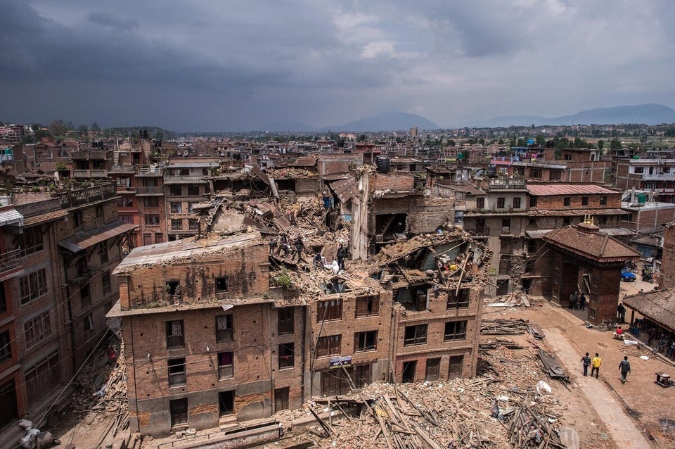 Nepal Earthquake Pictures Show Sheer Apocalyptic Devastation From Epicenter Huffpost Uk News