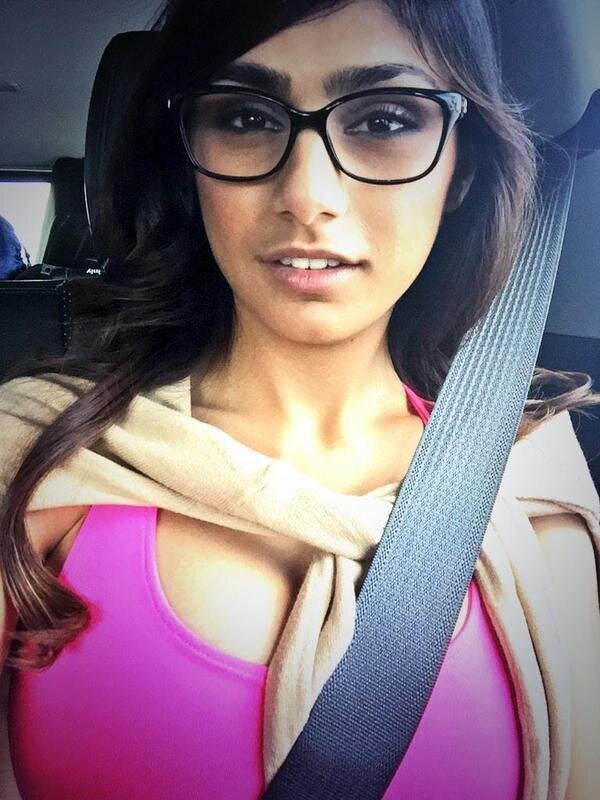 Khalifa Indian Porn Stars - Mia Khalifa: Porn Star Ruthlessly Shoots Down NFL's Duke Williams On  Twitter | HuffPost UK News