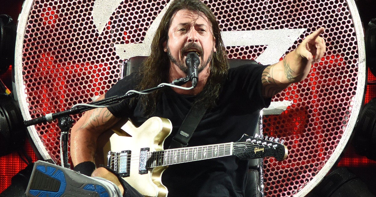 Foo Fighters' Dave Grohl Grants Fan's Birthday Wish, Inviting Him On