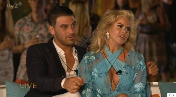 Love Island 2015 Final Max And Jess Crowned Winners Beating