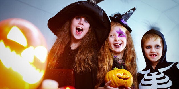 14 Classic, Cheesy Halloween Jokes For All The Family | HuffPost UK Comedy