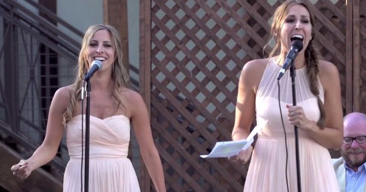Sisters Perform Hilarious MashUp Song In Best Wedding Toast We've Ever(02)