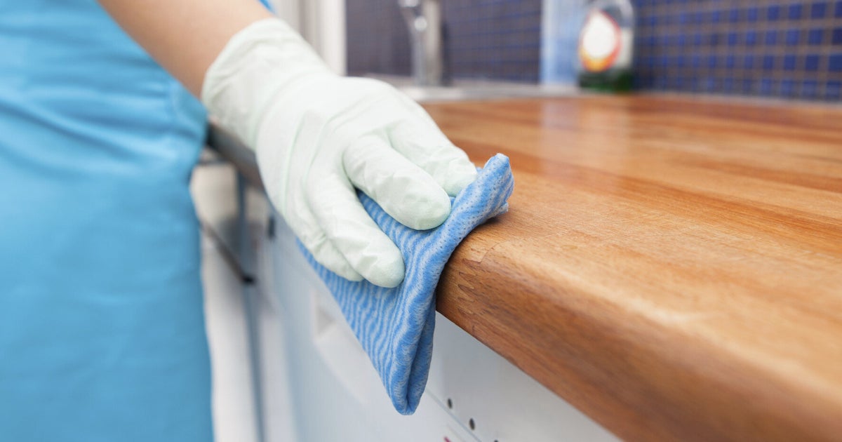 Using Disinfectant Wipes Instead Of Dish Cloths Could Reduce Food