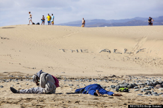 Boatful Of Migrants Wash Up On Gran Canaria Nudist Beach, Claim To Have Ebola HuffPost UK News picture