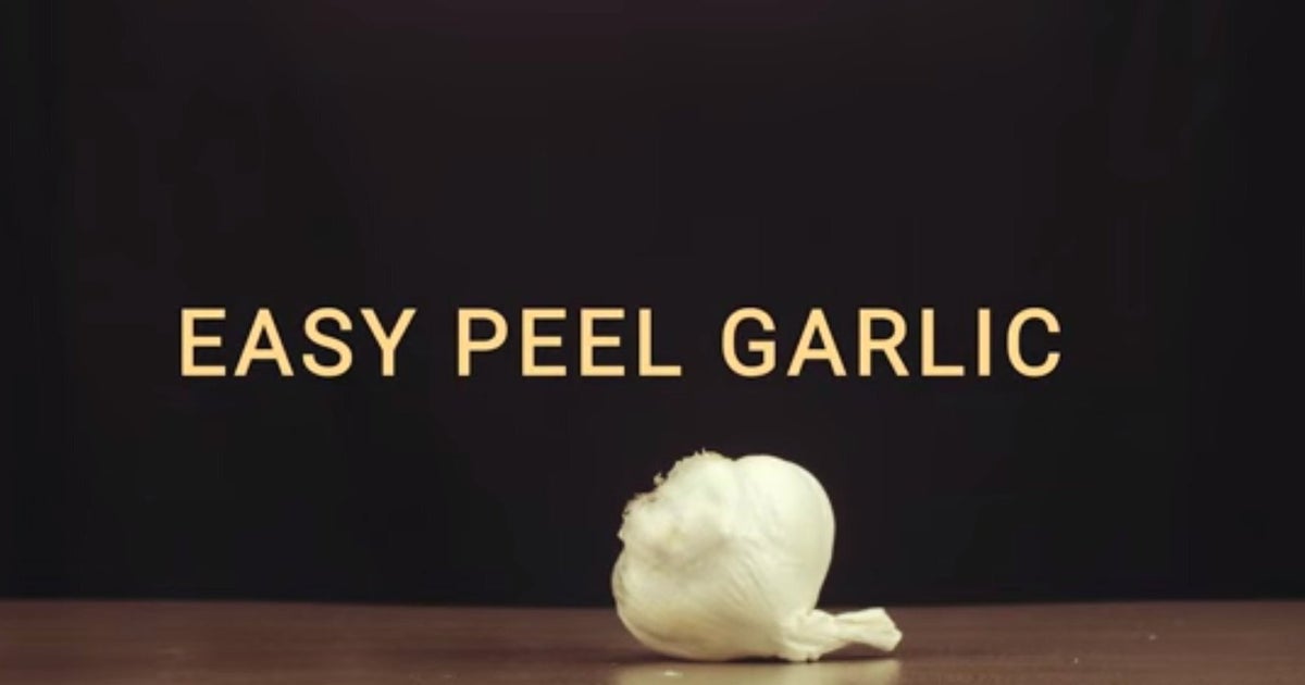 Life Hack How To Peel Garlic In A Matter Of Seconds (Using Just A Jar