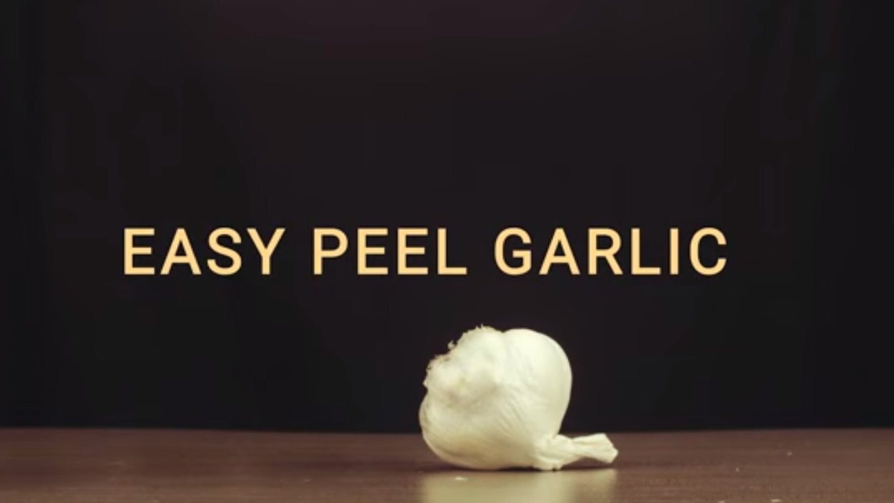 Life Hack How To Peel Garlic In A Matter Of Seconds (Using Just A Jar