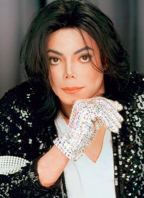 Michael Jackson's famous white diamante glove sells for £254,000