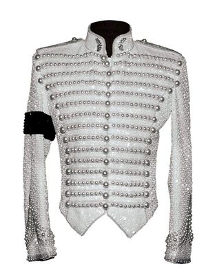 Michael Jackson's famous white sequined glove sells at auction for £41,000!  - MJVibe