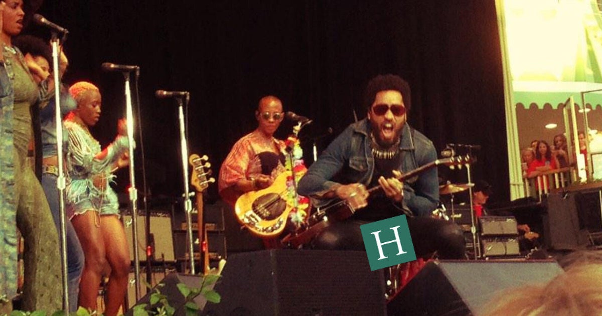 Lenny Kravitz's Penis Fell Out When His Trousers Split On Stage