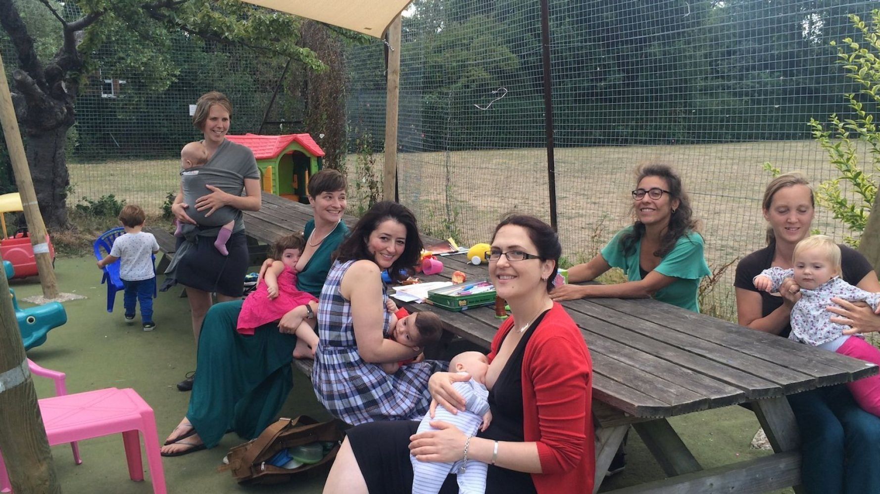 How La Leche League Helps Women All Over The World Learn To Breastfeed 