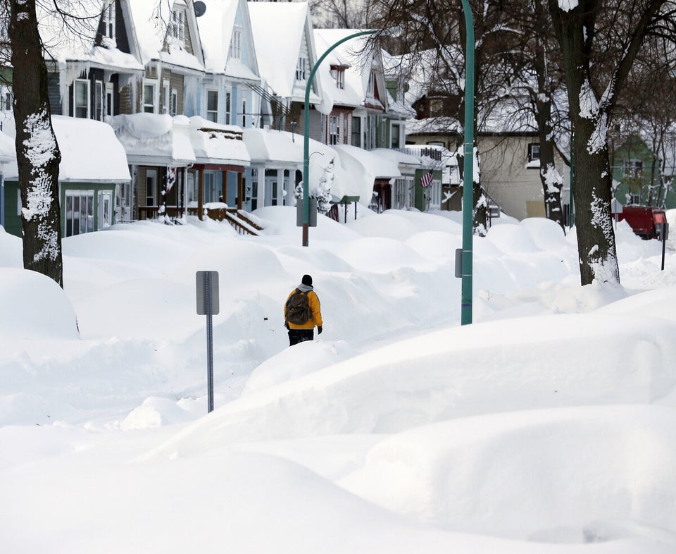 New York Extreme Snow Storm Pictures Reveal Aftermath, As Residents