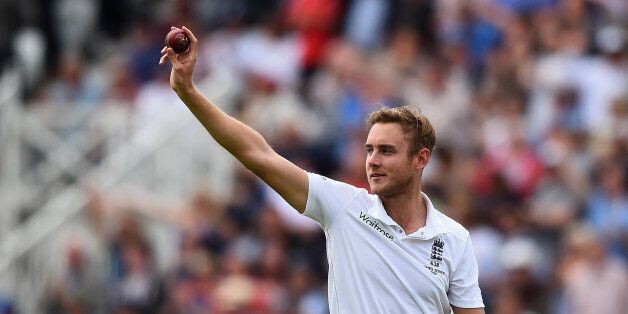 NOTTINGHAM, ENGLAND - AUGUST 06: Stuart Broad of England celebrates taking his fifth wicket that of Michael Clarke of Australia during day one of the 4th Investec Ashes Test match between England and Australia at Trent Bridge on August 6, 2015 in Nottingham, United Kingdom. (Photo by Laurence Griffiths/Getty Images)