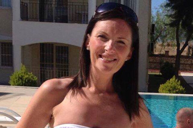 Mum with stoma bag shares bikini pictures to celebrate 'second chance at  life