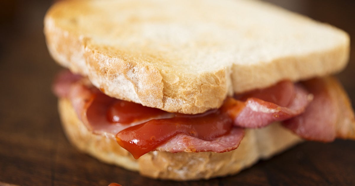 How To Cook Crispy Bacon In The Microwave (For Those Lazy Weekend