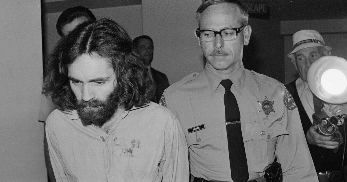 Charles Manson's Marriage - Why Women Marry Murderers | HuffPost UK News