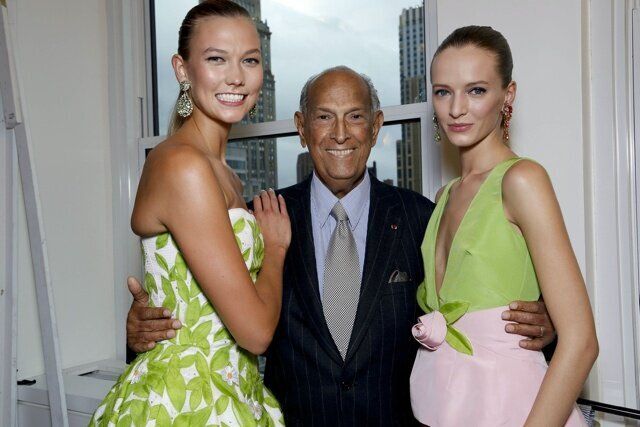 Mandatory Credit: Photo by Startraks Photo/REX (4102888d) Karlie Kloss, Daria Strokous, Oscar de la Renta Oscar De La Renta show, Spring Summer 2015, Mercedes-Benz Fashion Week, New York, America - 09 Sep 2014