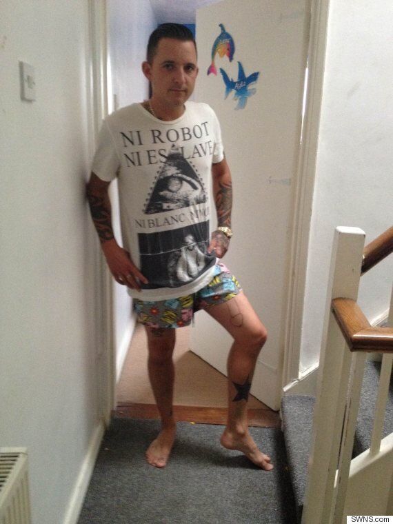 Man Tattoos Six Inch Penis To Leg Wife Kicks Him Out For Good Huffpost Uk Life