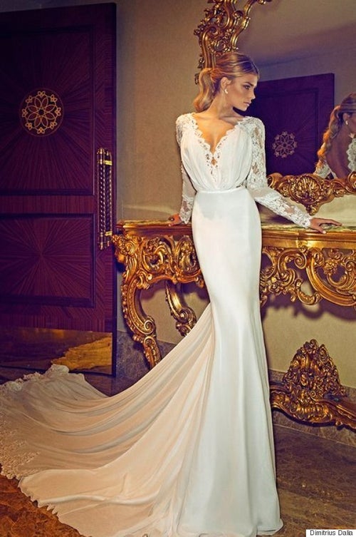 Viral Jennifer Aniston Wedding Dress Designed By Dimitrius Dahlia |  HuffPost UK Style