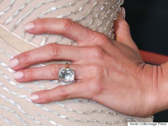 Celebrity Engagement Rings: Jennifer Aniston's Giant Rock Is No Longer (But  Her Wedding Ring Is Amazing) | HuffPost UK