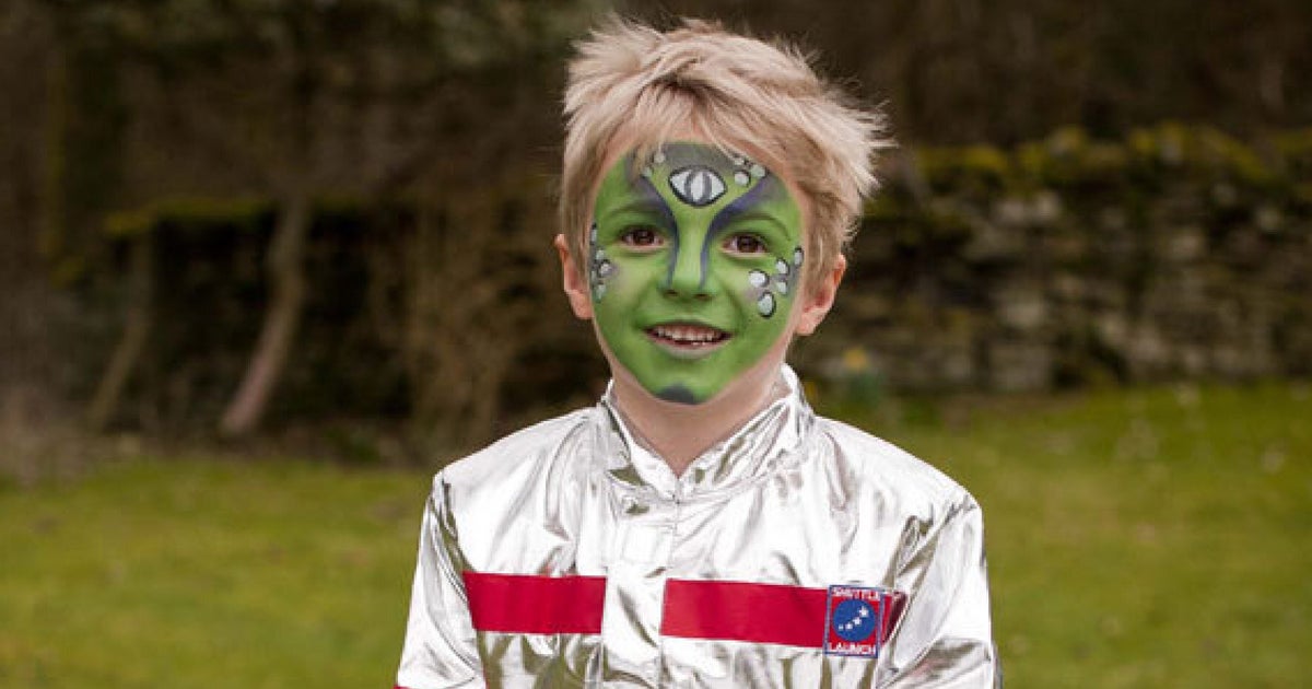 Face Painting Ideas: Alien | HuffPost UK Parents