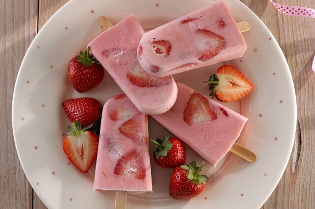 Strawberry Greek Yogurt Lollies