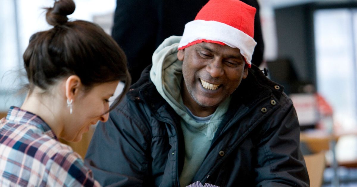 Volunteering At Christmas Four Ways You Can Give Back On 25th December