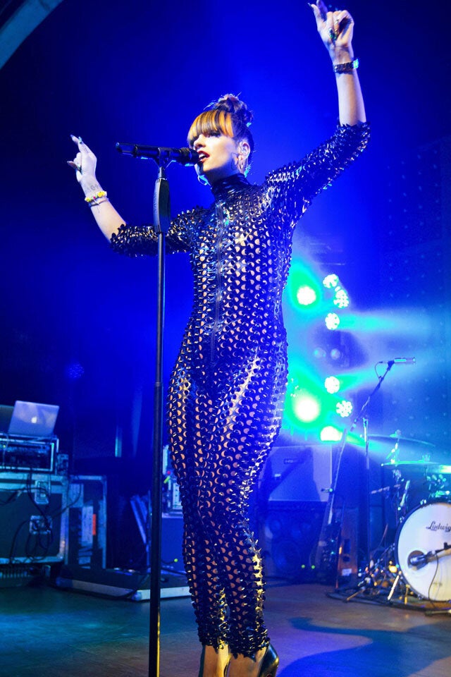 Lily Allen Performs In Leather Jumpsuit (Then Does 'Cool Mum' Dance In ...