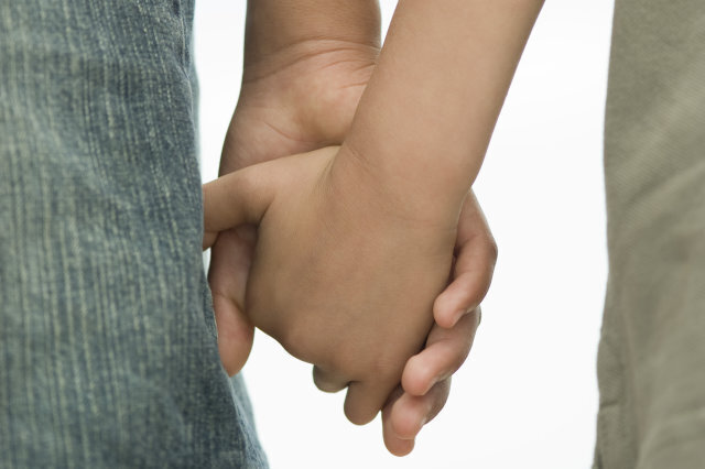 Dating At School When Is Your Child Old Enough To Have A Girlfriend Or Boyfriend? HuffPost UK Parents pic
