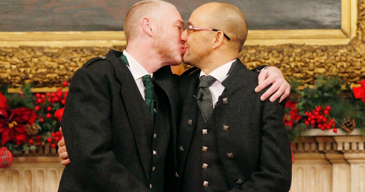 First Gay Weddings Take Place In Scotland After Stroke Of Midnight