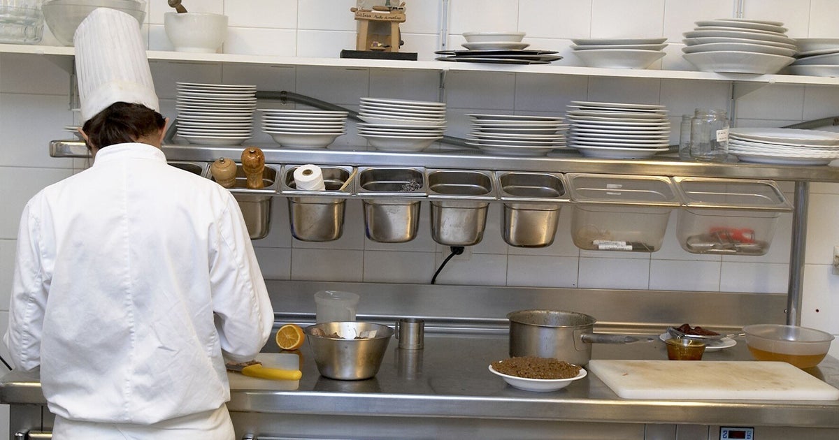 Chef Posts Brilliantly Honest Job Advert On Gumtree 'The Money Is Sh*t