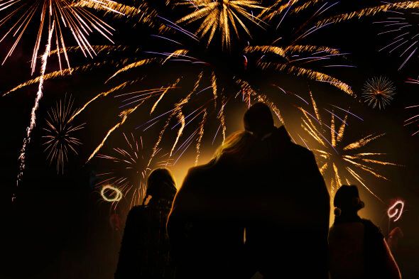 Firework display / entertainment & celebration