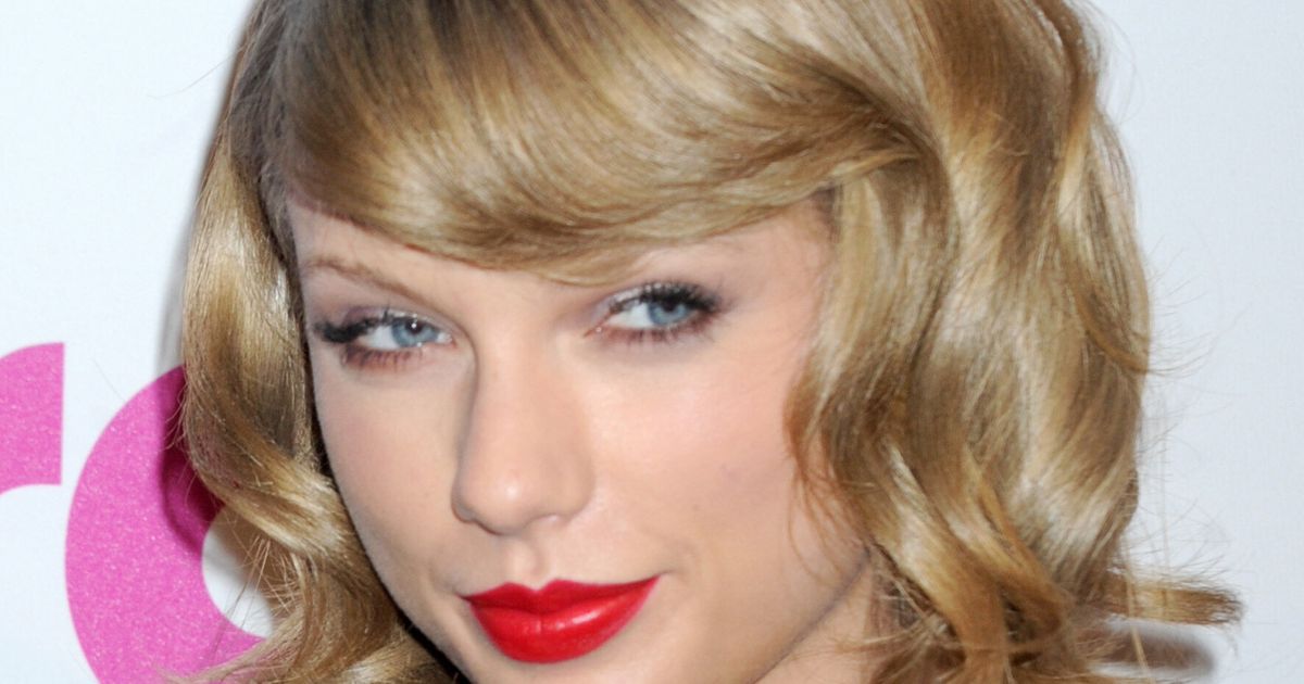 Taylor Swift Slams ‘Nude Photos' Claims After Her Instagram And Twitter ...